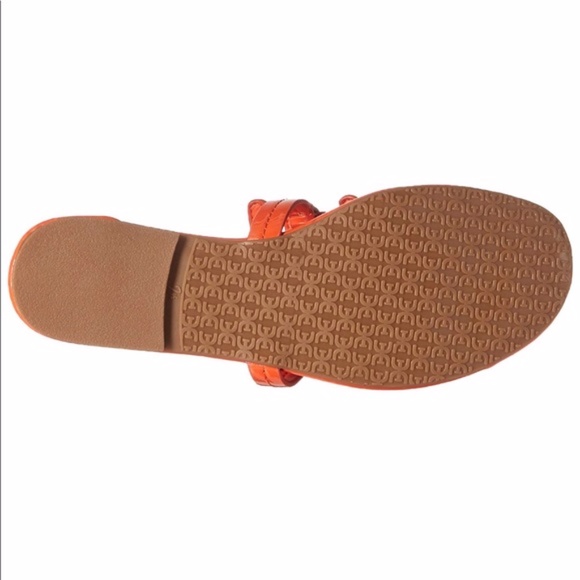 Sam Edelman Carter Flat Sandal, Tangelo Patent 6W - Picture 5 of 9